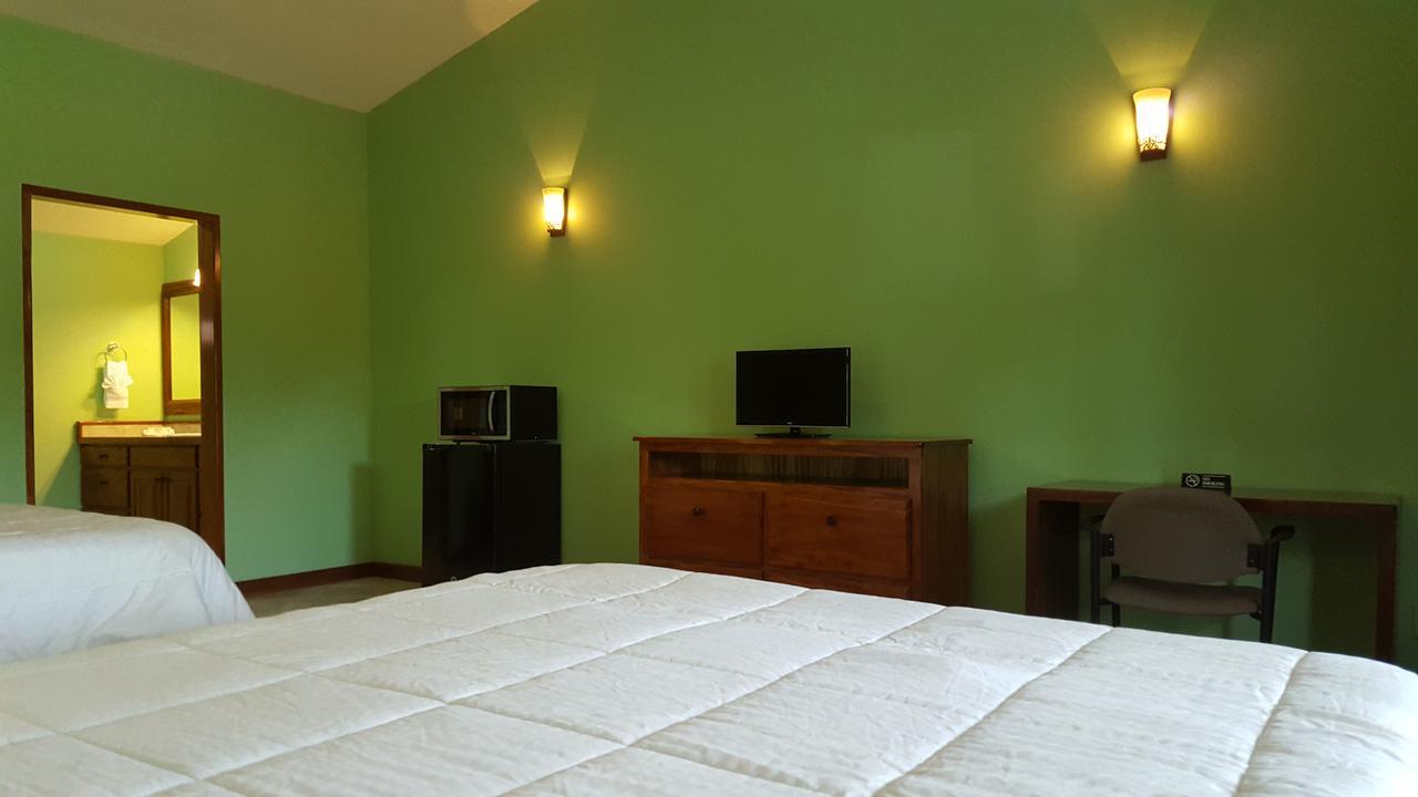 Mahogany Villas Пунта Горда Екстериор снимка